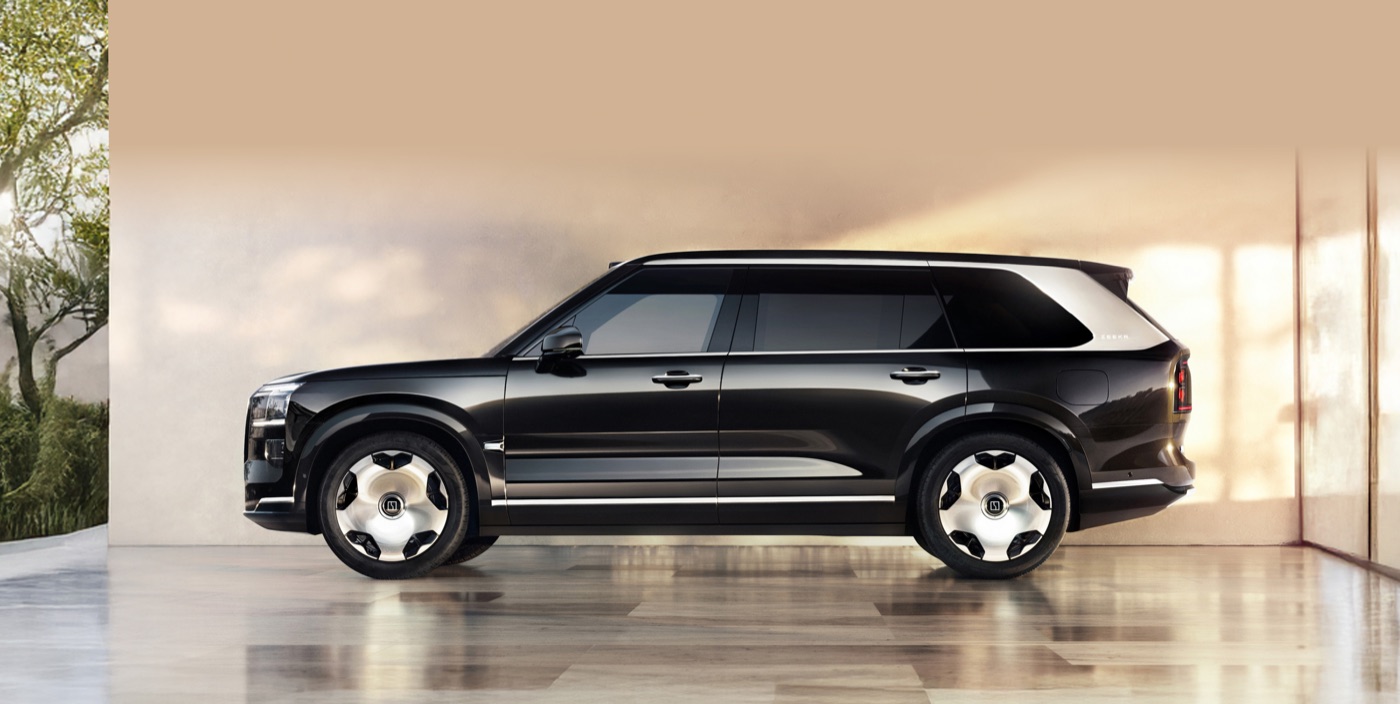 Zeekr 9X premium SUV exterior in the UAE